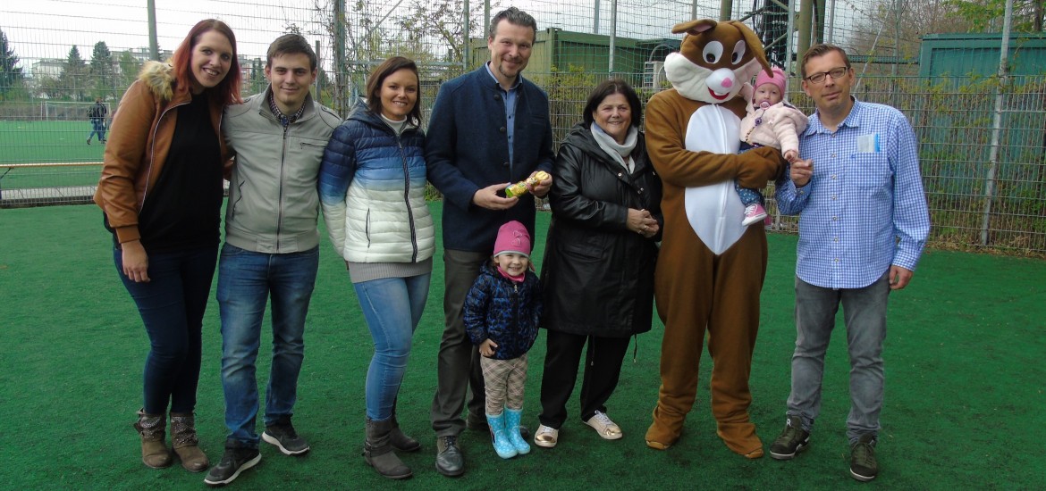 Osternestsuche der Ortsgruppe Welzenegg und Osterfeuer Pokeritsch